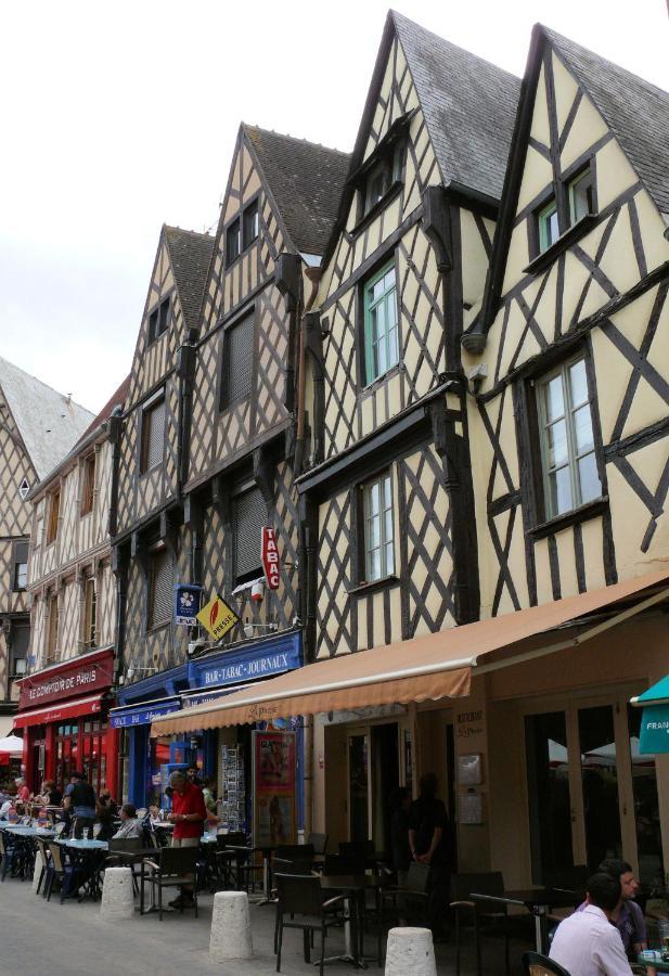 L' An 4 De La Liberte- Appartement Centre-Ville Au Calme Bourges Kültér fotó